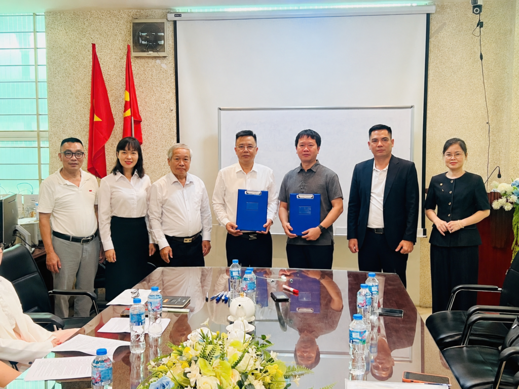 Trường Hàng Không và Trường Cao đẳng An ninh mạng iSPACE ký kết hợp tác